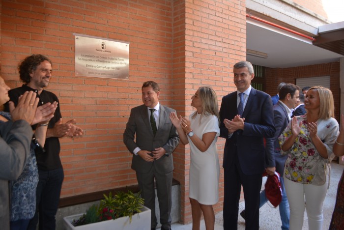 Imagen de Álvaro Gutiérrez en la inauguración de las nuevas aulas de Centro de Educación Especial de Toledo