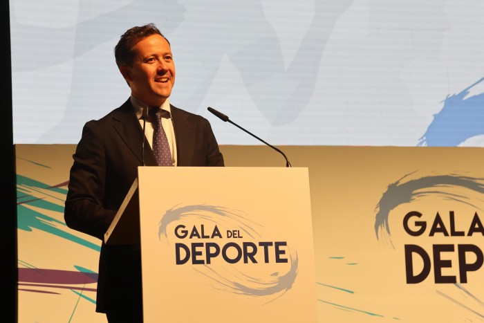 Imagen de Carlos Velázquez