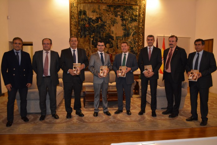 Imagen de Autoridades en la presentación del libro de Francisco Javier Pasamontes