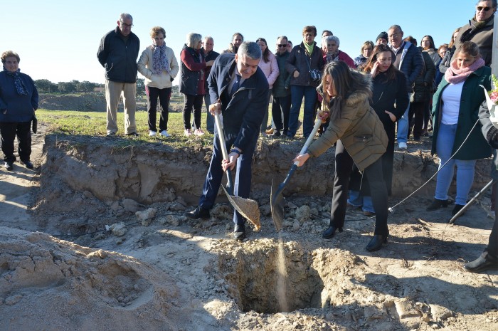 Imagen de Álvaro Gutiérrez 1ª piedra residencia Mejorada