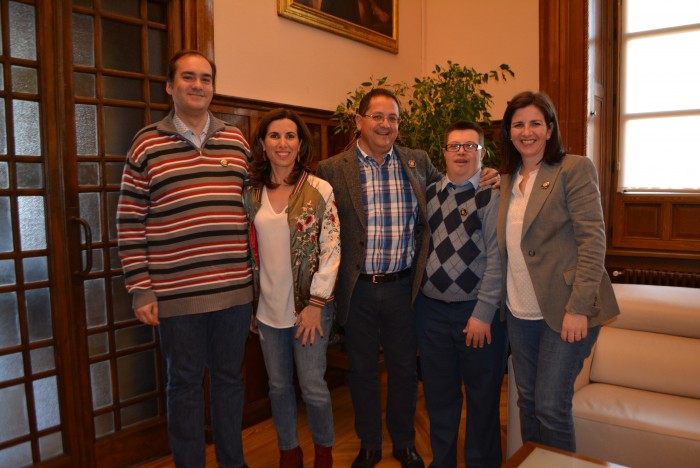 Tomás Villarrubia con parte de la Junta Directiva de Down Toledo