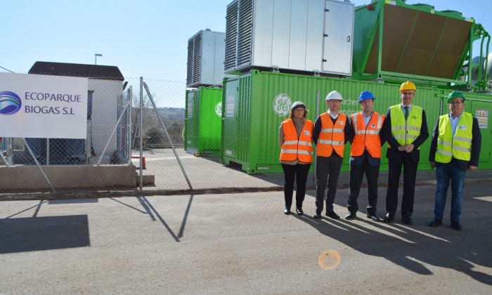 Imagen de Álvaro Gutiérrez en la planta de biogás