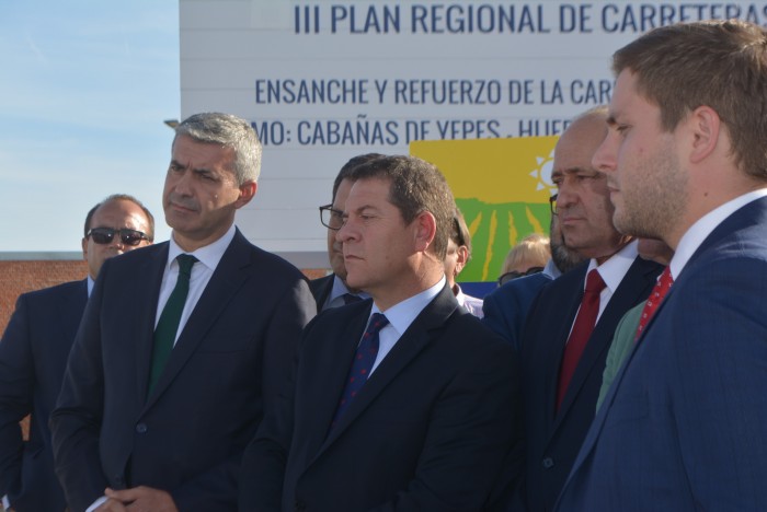 Momento de la inauguración de las obras de mejora de la carretera CM-4051