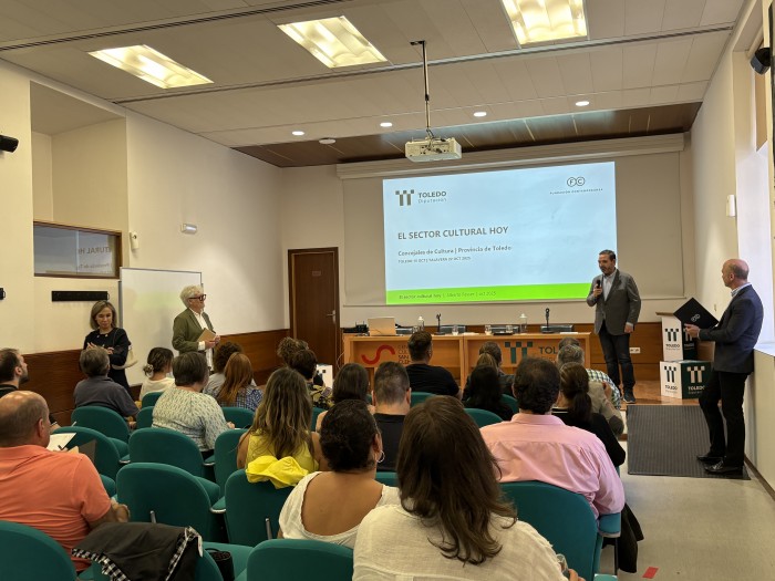 Imagen de 15102025 Romera inaugura Curso de Gestión Cultural para concejales y técnicos de Cultura 3