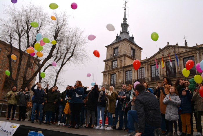 Imagen de Suelta simbólica de globos