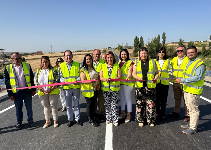 18072024 Cedillo recepciona las obras de la carretera de Chozas de Canales dañada por la DANA 1