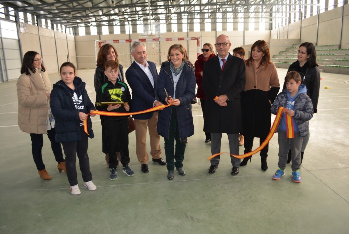 María Ángeles García inaugurando el Pabellón