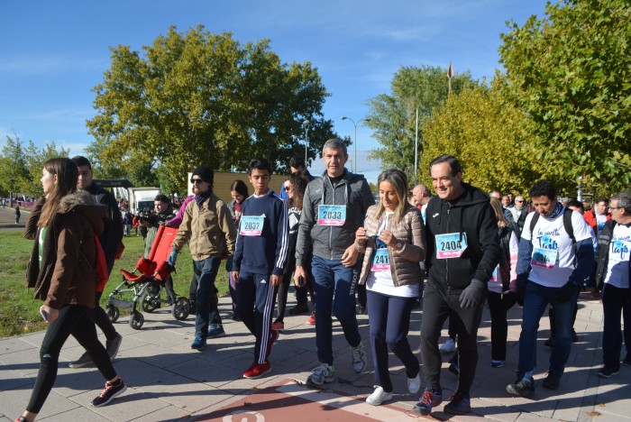 Imagen de Álvaro Gutiérrez, junto a Milagros Tolón y José Bono, marchando por el Tajo