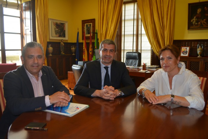 Álvaro Gutiérrez se reúne con UPTA