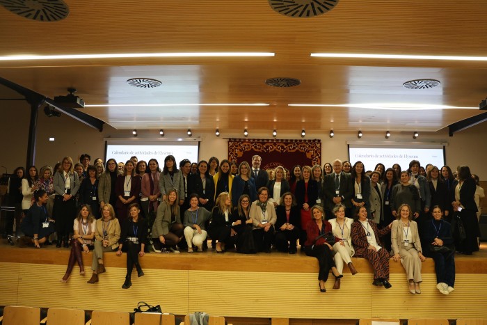 Imagen de 19112025 Cedillo presentación de Elyseum Women Club 2