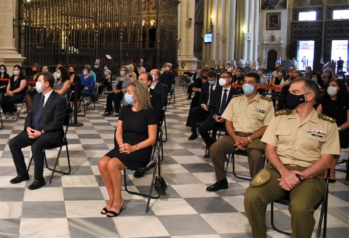 Imagen de Fernando Muñoz ha seguido junto al resto de autoridades y asistentes en la Catedral de Toledo