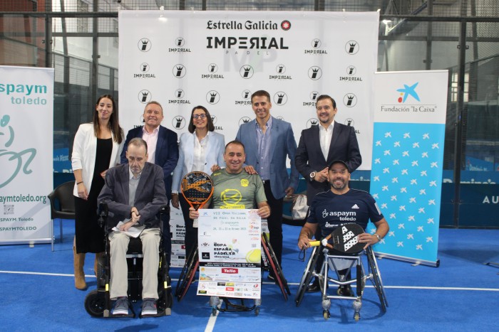 Imagen de Fotografía de familia durante la presentación