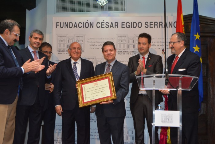 Imagen de Emiliano García-Page nombrado presidente de honor de la Fundación Cesar Egido Serrano