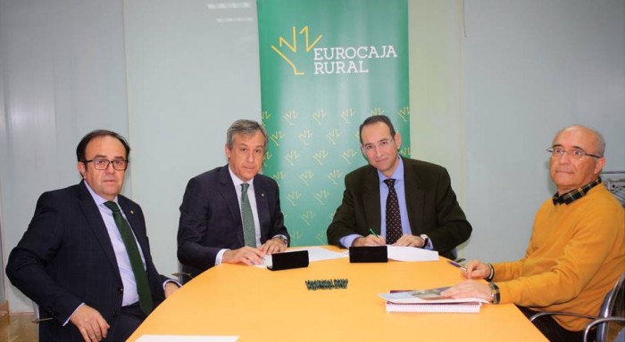 Imagen de Foto de la firma con Eurocaja Rural
