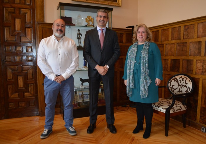 Imagen de Convenio Diputación de Toledo y Colegio Oficial de Educadores Sociales de Castilla-La Mancha