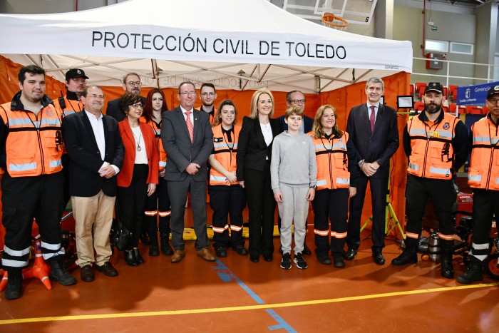 Imagen de Juan Carlos Sánchez en el stand de Protección Civil