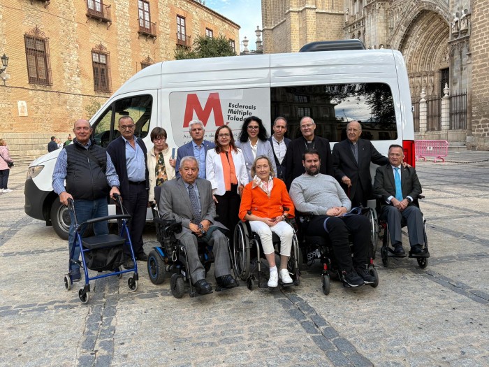 Imagen de 20102025 La Diputación de Toledo financia la nueva furgoneta adaptada de ADEMTO