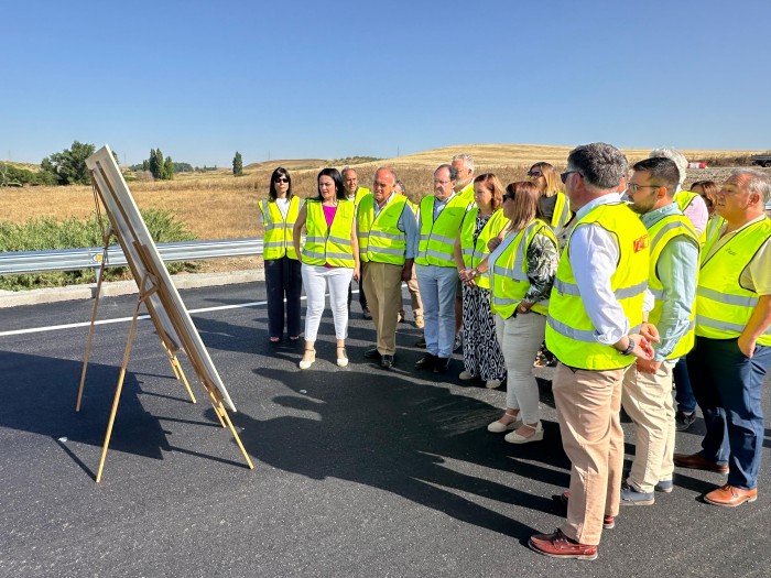 Imagen de 18072024 Cedillo recepciona las obras de la carretera de Chozas de Canales dañada por la DANA 3