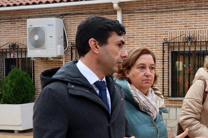 08012026 Cedillo visita la residencia de El Carpio de Tajo 5