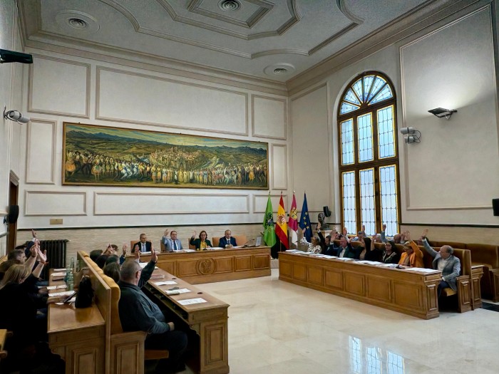 30092025 Pleno aprueba por unanimidad