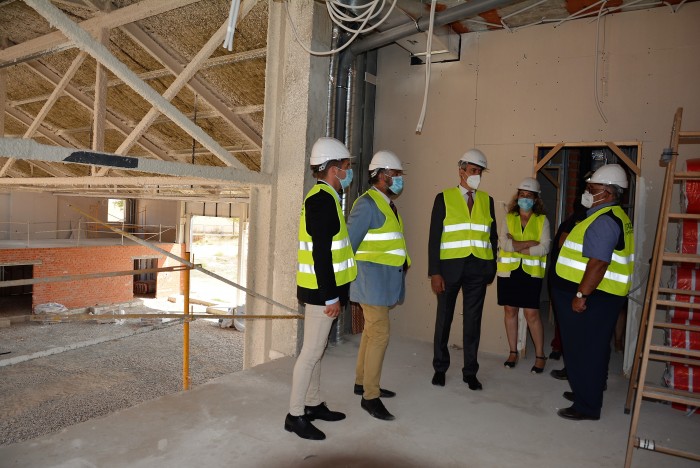 Imagen de Visita a las obras del parque de bomberos de Villarrubia de Santiago