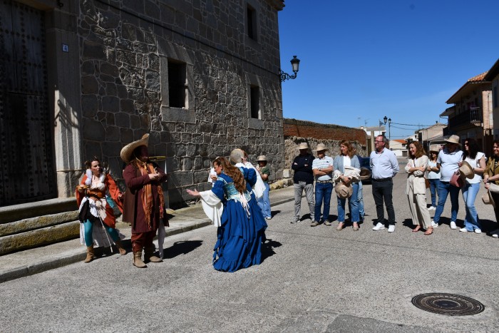 Imagen de 24052025 Juan Carlos Sánchez participa en la visita al Castillo de Cuerva 1