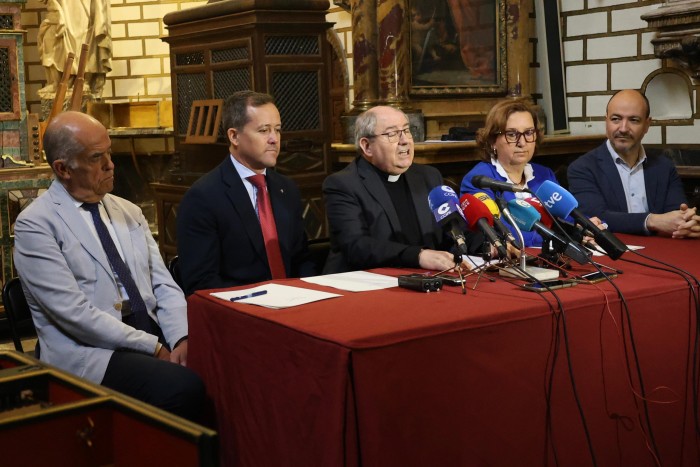  Cedillo en la rueda de prensa