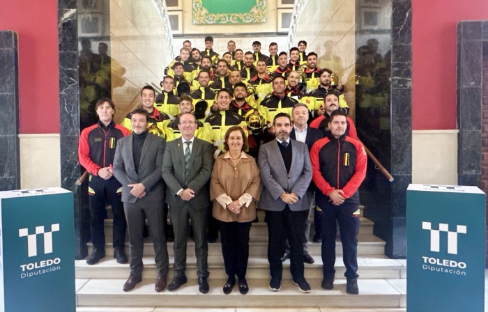 Foto de familia toma de posesión nuevos bomberos CPEIS