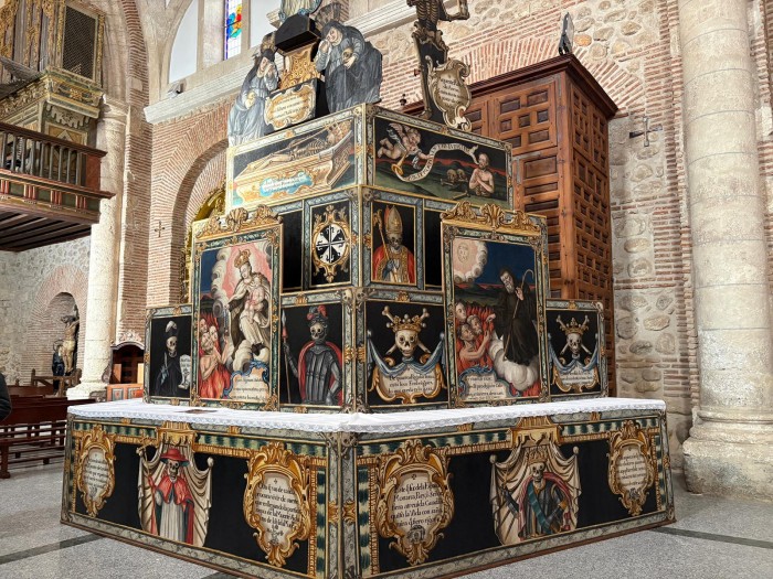 Imagen de 29112025 Cedillo visita la exposición del catafalco de La Torre de Esteban Hambrán 3