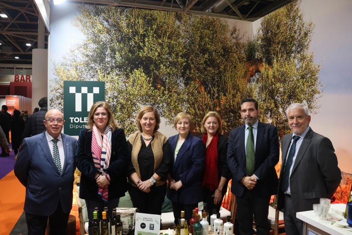 Imagen de 11032025 Cedillo en la World Olive Oil Exhibition 1