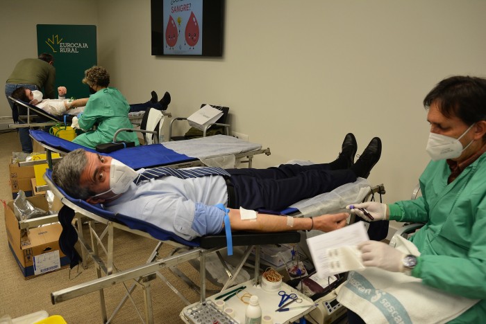 Gutiérrez participando en el Maratón de Donación de Sangre