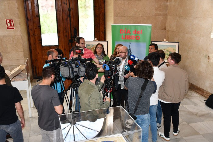 Arribas interviene ante los periodistas