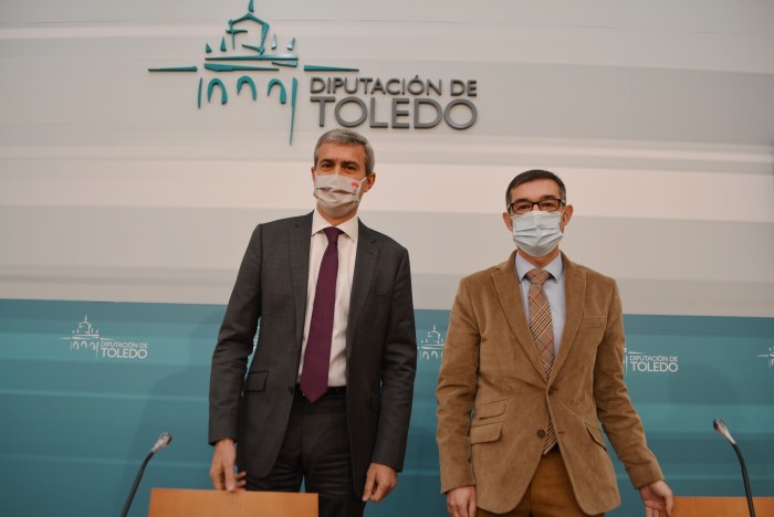 Imagen de El presidente y el vicepresidente de la Diputación informan de los programas de recualificación