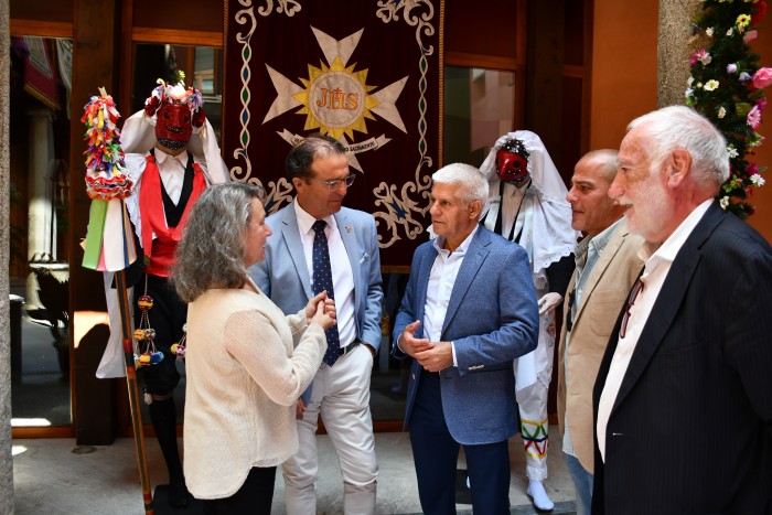 Imagen de 21052025 Galán presenta Corpus de Camuñas