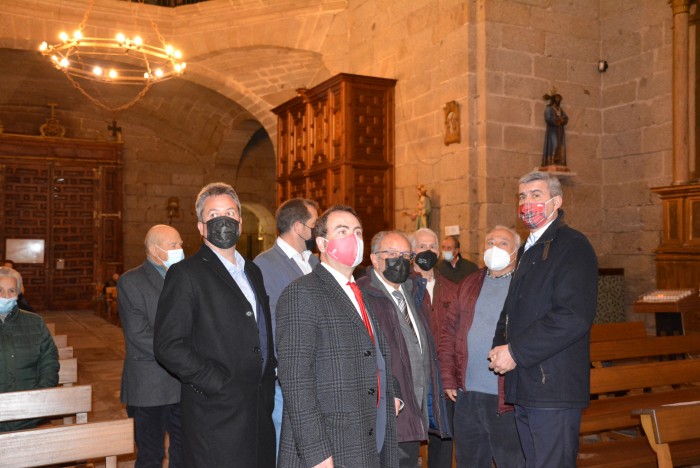 Imagen de En la iglesia de Santa María de la Nava