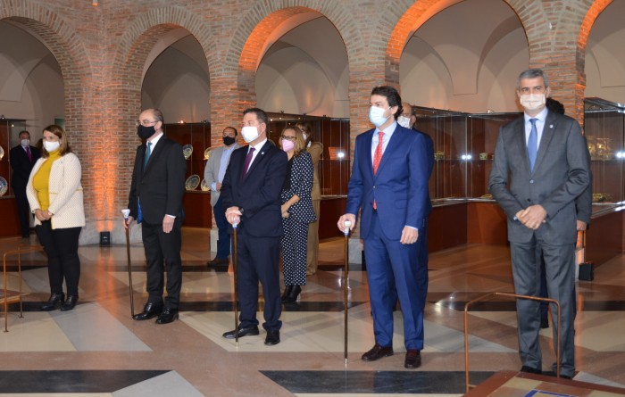 Imagen de Álvaro Gutiérrez junto a los presidentes autonómicos y la alcaldesa de Talavera en el Ruiz de Luna