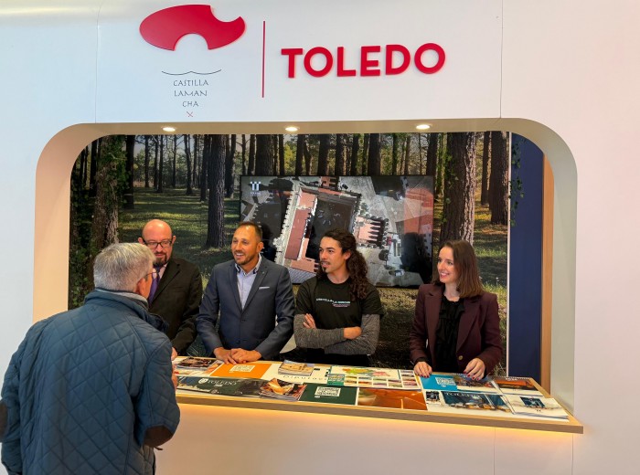 Mostrador de la Diputación de Toledo en Fitur
