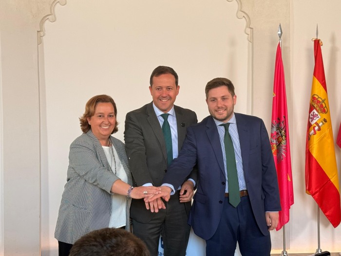 Imagen de Firma del convenio entre Diputación, Junta de Comunidades y Ayuntamiento de Toledo