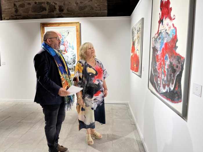 Imagen de 13102024 Arribas exposición de Avelina Sánchez-Carpio en San Clemente (1)