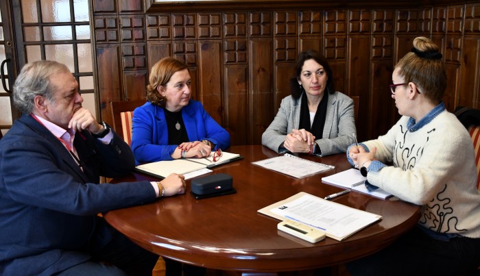 Cedillo y Junta Directiva de APAT
