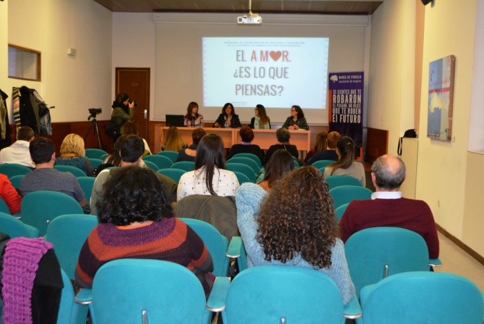 Mesa redonda en San Clemente