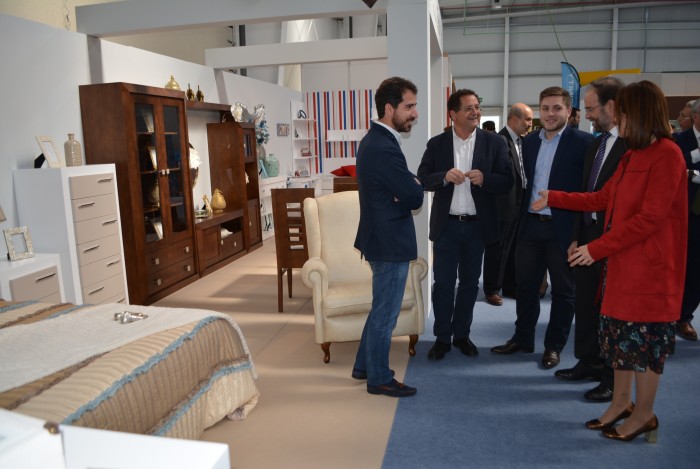 Imagen de Recorrido por los diferentes stands de la Feria del Mueble de Sonseca