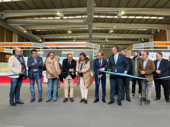 Imagen de Cedillo inauguración Feria de Alimentación Talavera 1