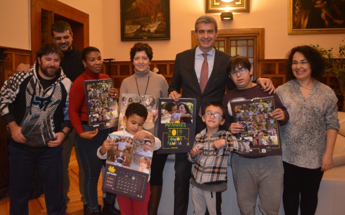 Álvaro Gutiérrez con los miembros de AFFANES