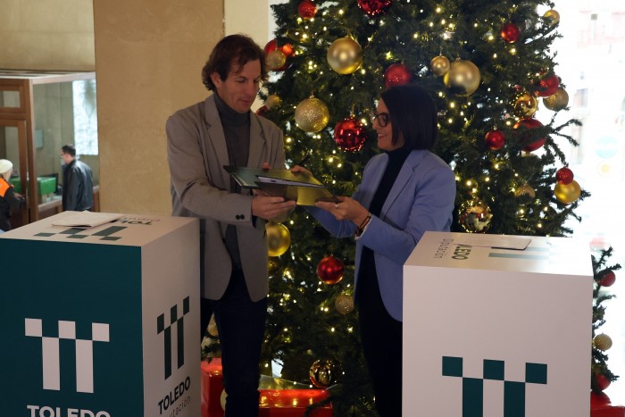 Imagen de 181224 Pilar Martín y Rubén Lozano firman Convenio Toledo Ciudad Europea del Deporte 2