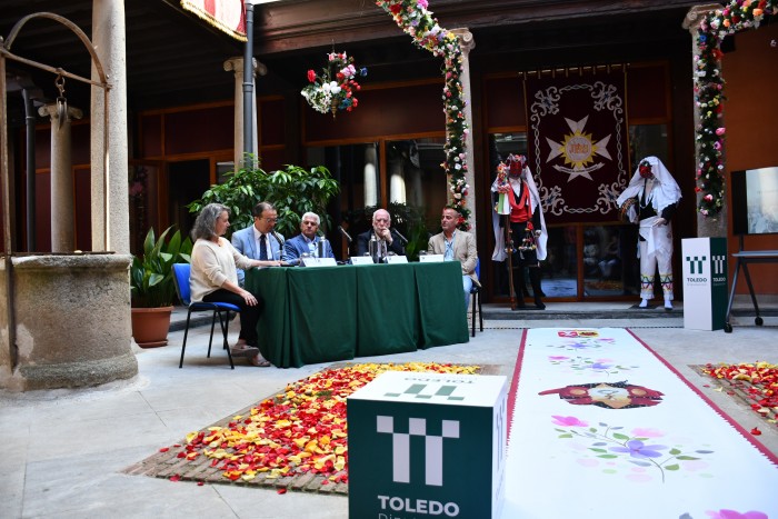 21052025 Galán presenta Corpus de Camuñas 4