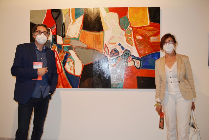 Imagen de Ana Gómez en la exposición de Jorge Pedraza en San Clemente