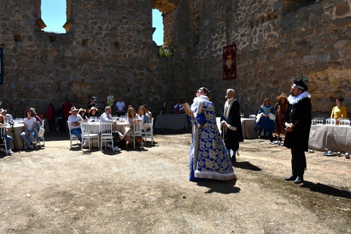 Imagen de 24052025 Juan Carlos Sánchez participa en la visita al Castillo de Cuerva