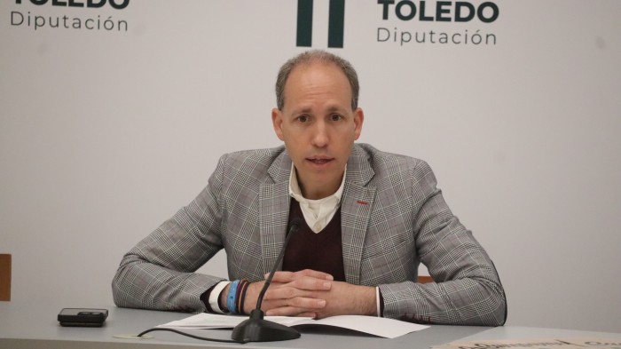 Imagen de Daniel Arias presenta los campamentos de verano 2026