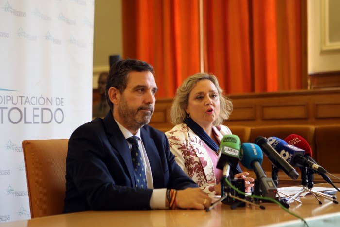 Joaquín Romera y Soledad de Frutos en la rueda de prensa